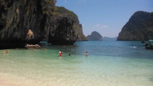 Krabi Hong Island Tour - Hong Island Beach