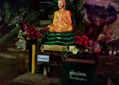 chiang mai,chiang dao cave-buddha in the cave