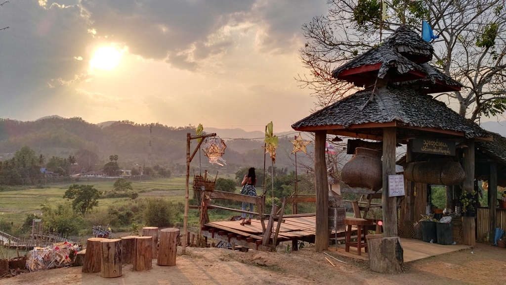 Chiang Mai - Mae Hong Son - Tong Pae bridge viewpoint