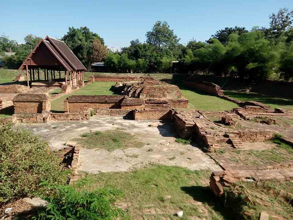 chiang mai,wiang kum kam- wat chang kham