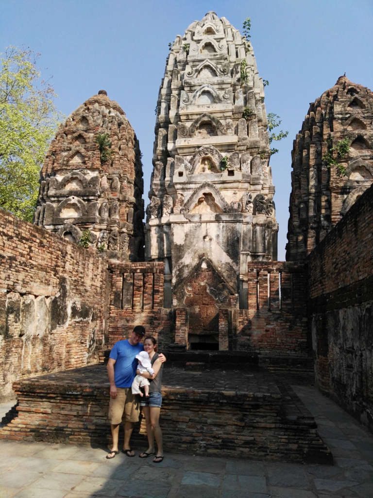 sukhothai - historical park - family at the khmer temple