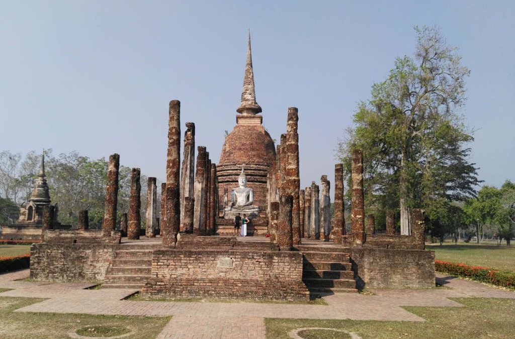 sukhothai - historical park - temple frontview