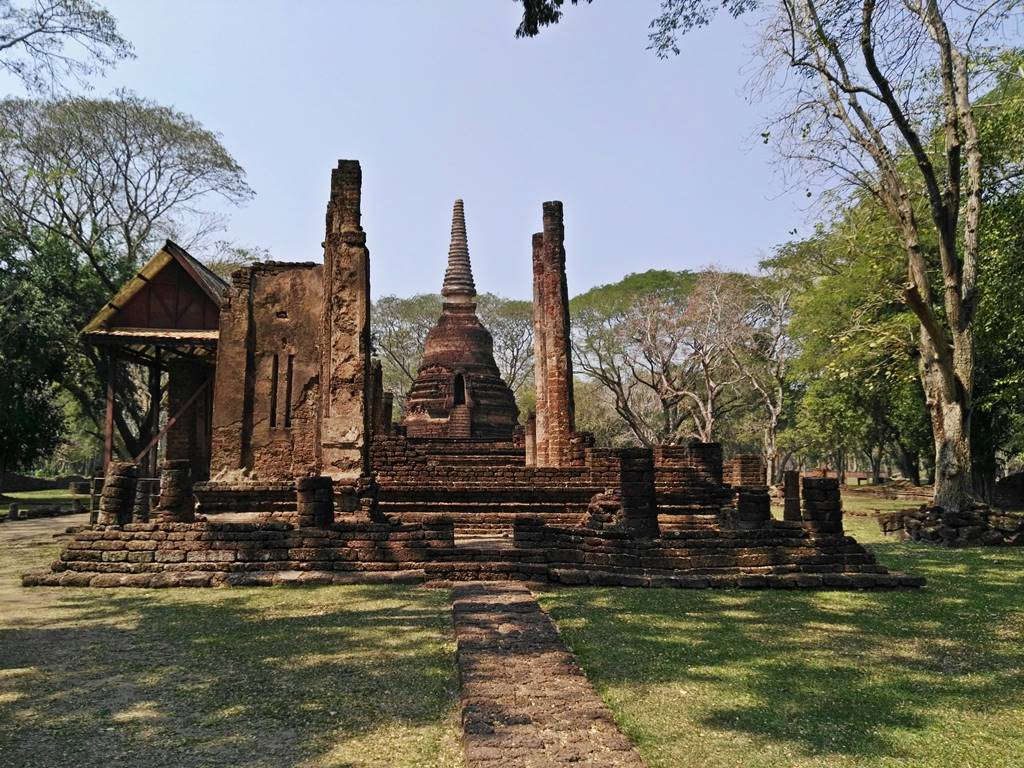 Si Satchanalai, historical park- wat nang phaya